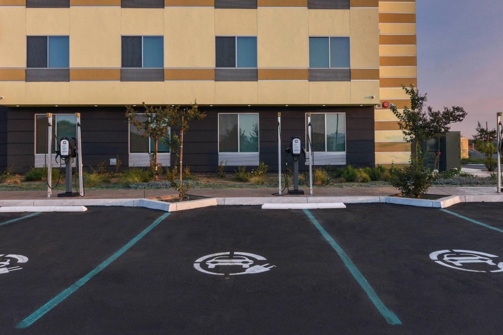 Fairfield Inn & Suites By Marriott Moorpark Ventura County Extérieur photo