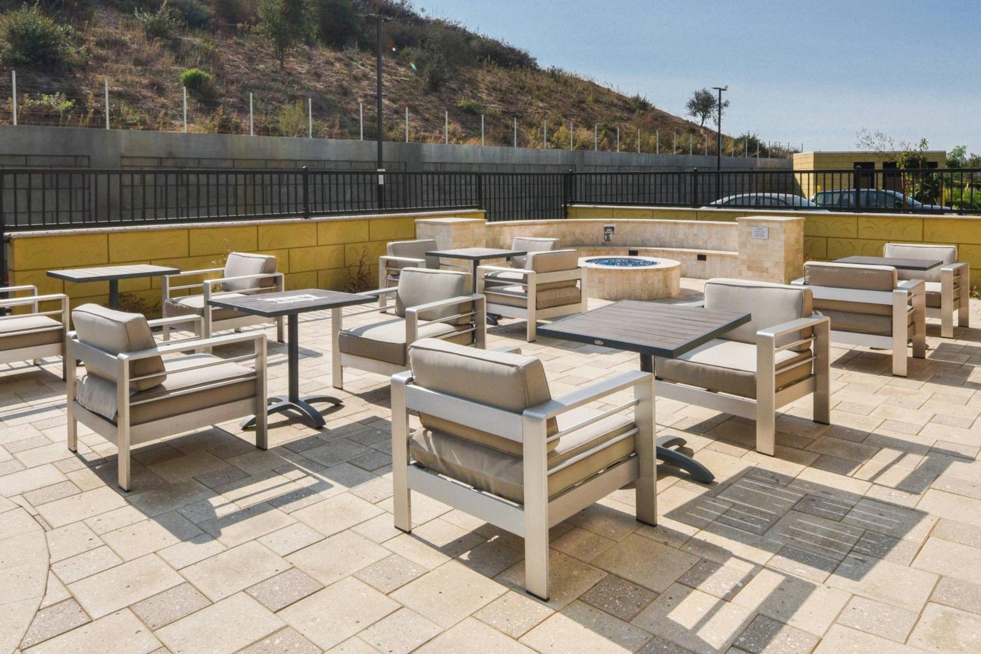 Fairfield Inn & Suites By Marriott Moorpark Ventura County Extérieur photo